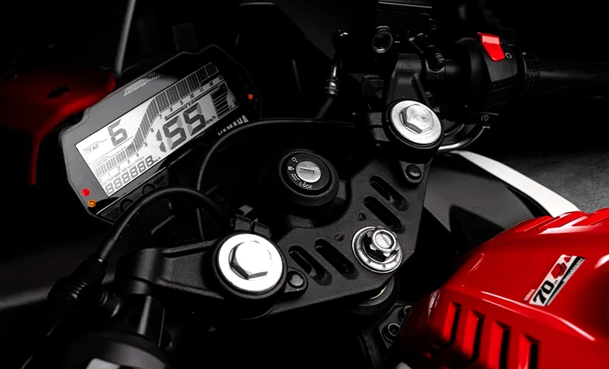 yamaha-r15-abs-70th-conteudo-destaques (10)